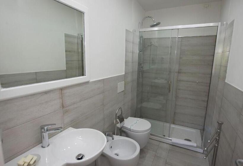 غرفة قياسية مزوَّدة بشُرفة, Villa Saturno