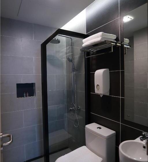 חדר סטנדרט, De House