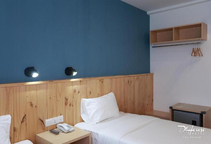 חדר דלוקס, De House