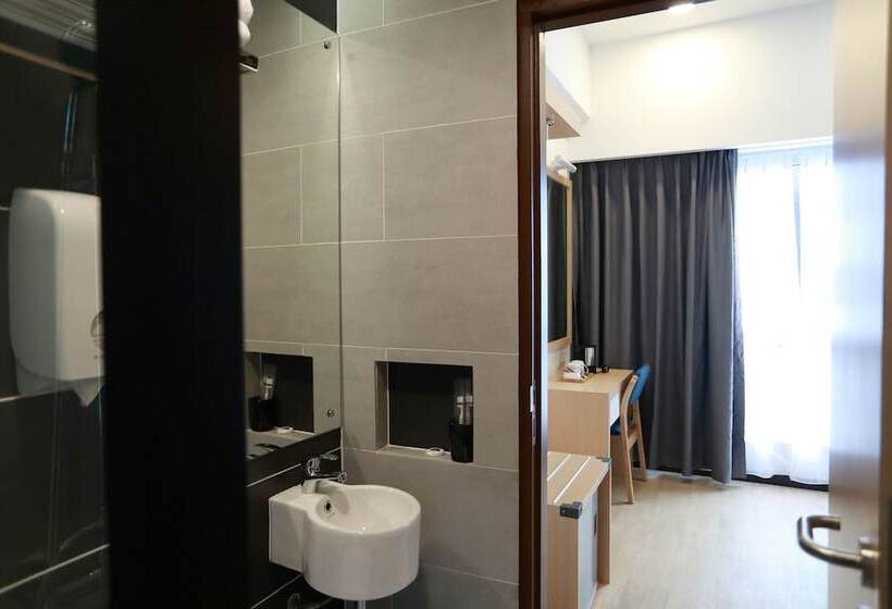 חדר סטנדרט, De House