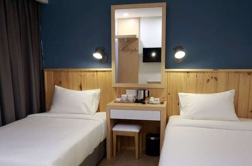 חדר סטנדרט, De House