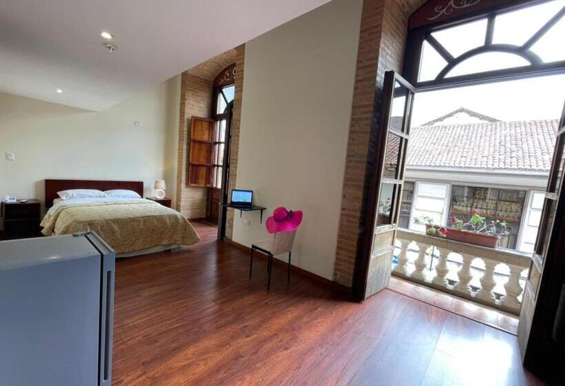 חדר סטנדרט לשלושה, Floré Hotel Boutique Cuenca