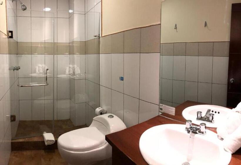 Номер Стандарт Трехместный, Floré Hotel Boutique Cuenca