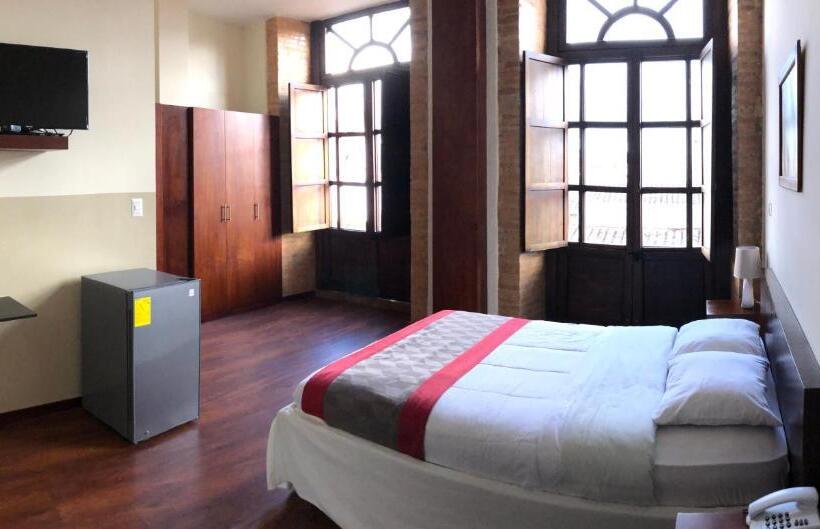 Номер Стандарт с Балконом, Floré Hotel Boutique Cuenca