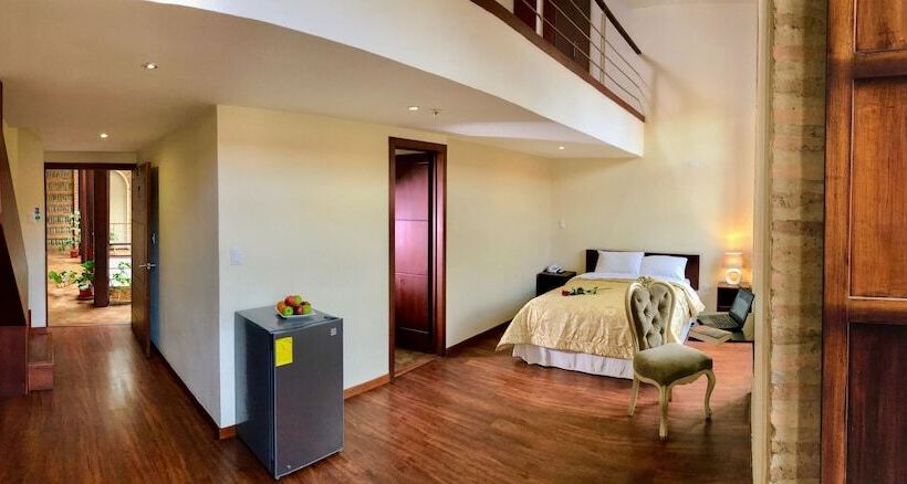 חדר סטנדרט לשלושה, Floré Hotel Boutique Cuenca