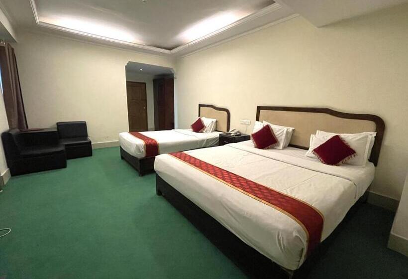 اتاق لوکس سه تخته, Panshi Inn Sylhet