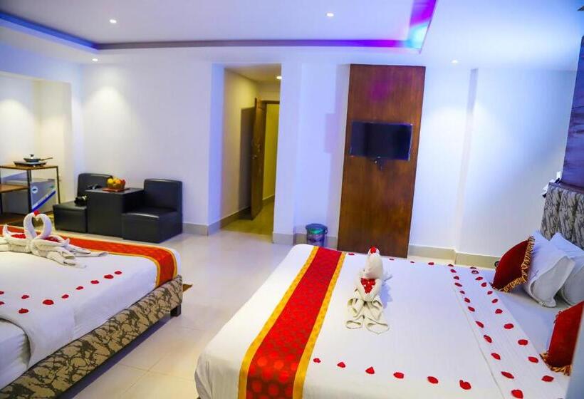 اتاق لوکس چهار تخته, Panshi Inn Sylhet