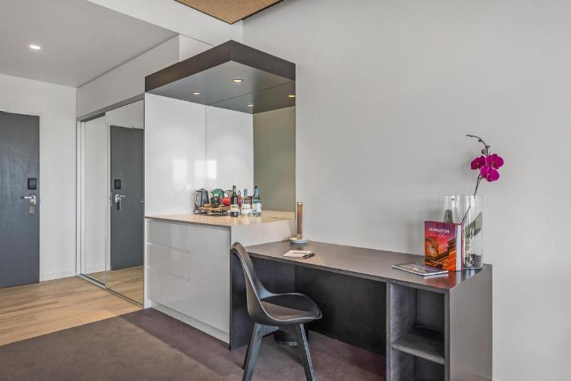 سوئیت 2 خوابه, Peppers Silo