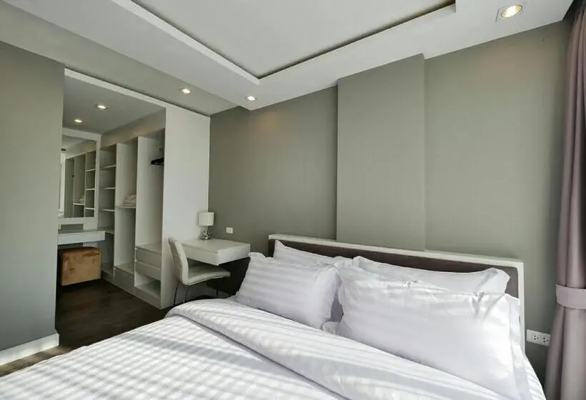 سوییت با چشم‌انداز استخر, Wisdom Hotel & Residence