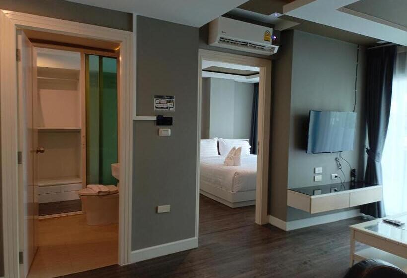 풀장 전망 스위트, Wisdom Hotel & Residence