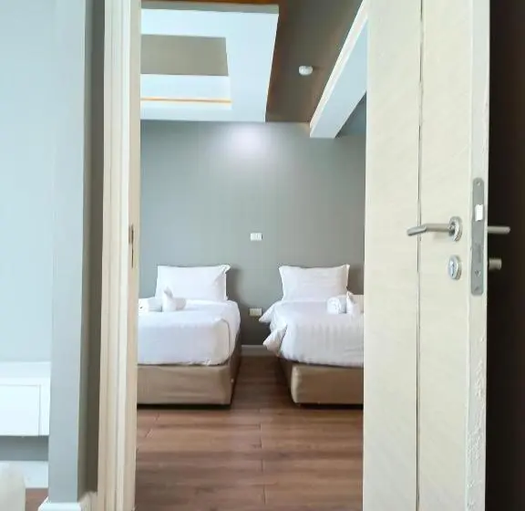 سوییت خانوادگی, Wisdom Hotel & Residence