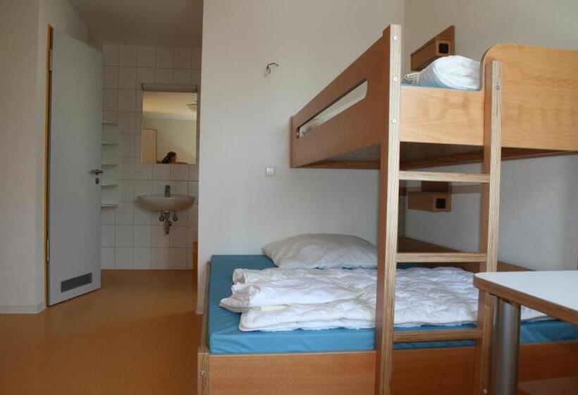 스탠다드 룸, Jugendherberge Tübingen