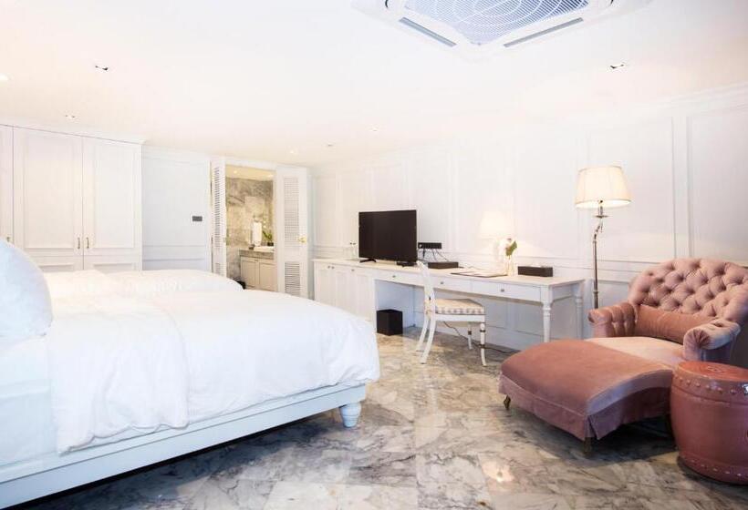 标准工作室, Chantra Khiri Chalet Chiang Mai