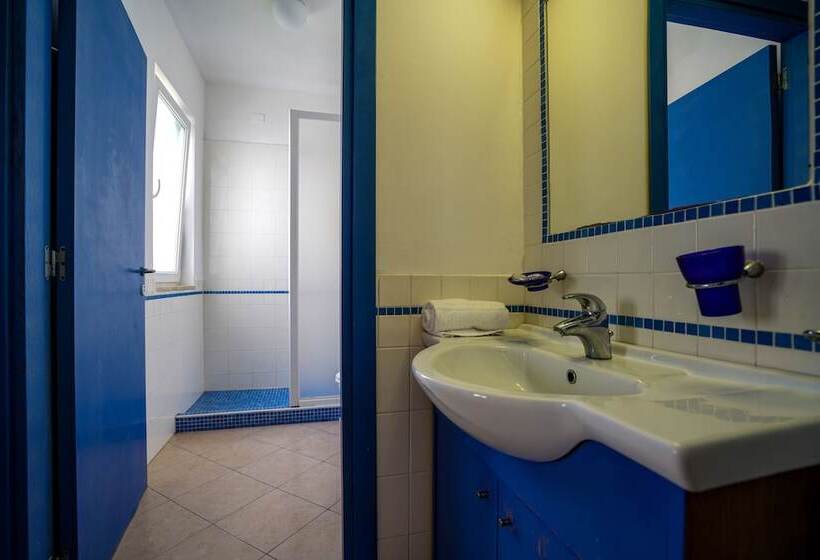 חדר סטנדרט לשלושה, Futura Club Torre Rinalda