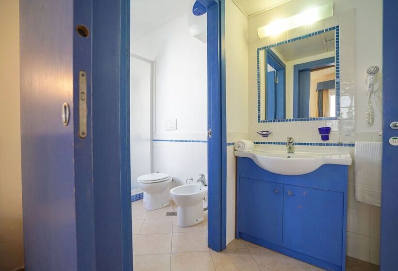 חדר סטנדרט לשלושה, Futura Club Torre Rinalda