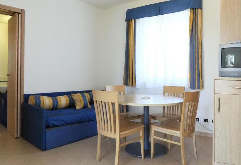 חדר משפחתי, Futura Club Torre Rinalda