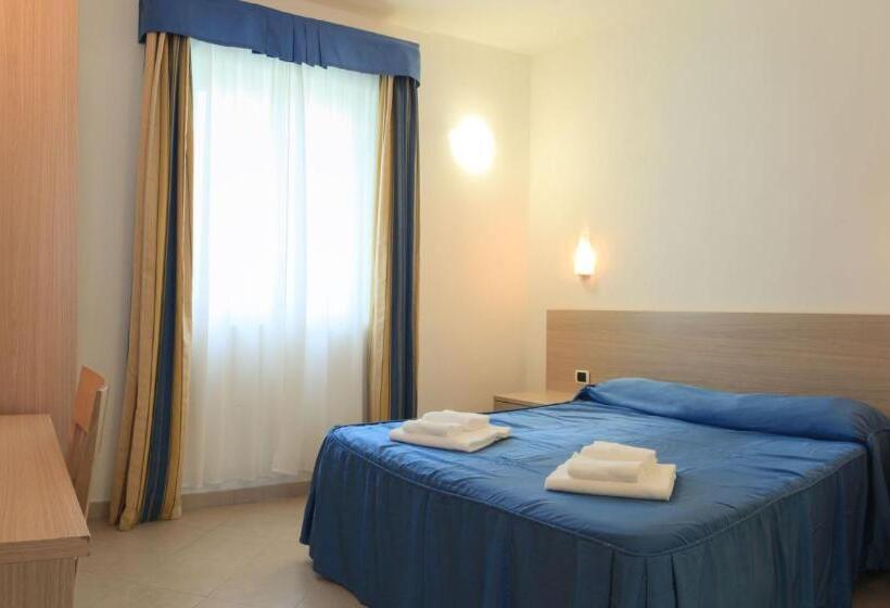 חדר משפחתי, Futura Club Torre Rinalda