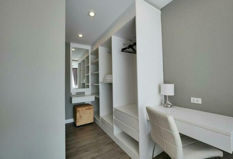 풀장 전망 스위트, Wisdom Hotel & Residence