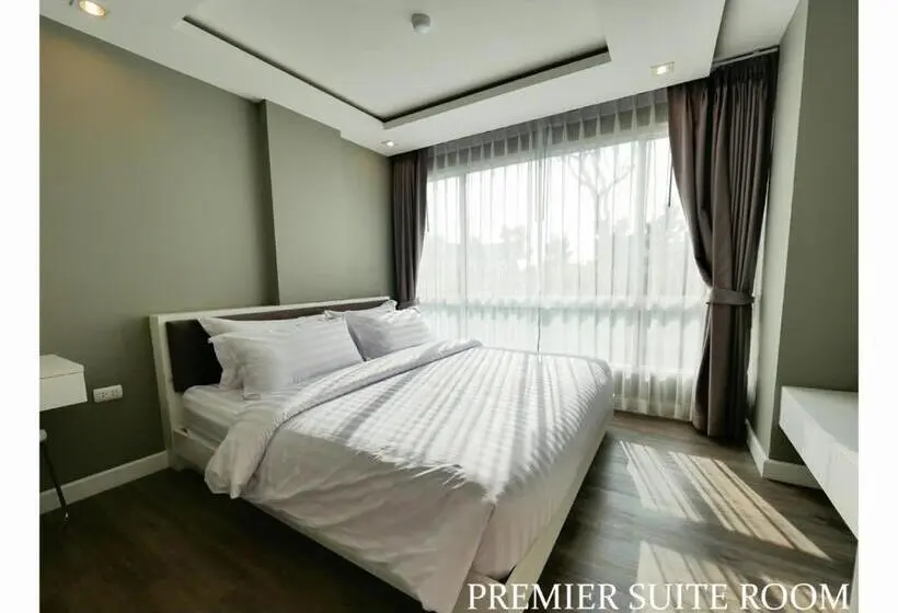 سوییت با چشم‌انداز استخر, Wisdom Hotel & Residence