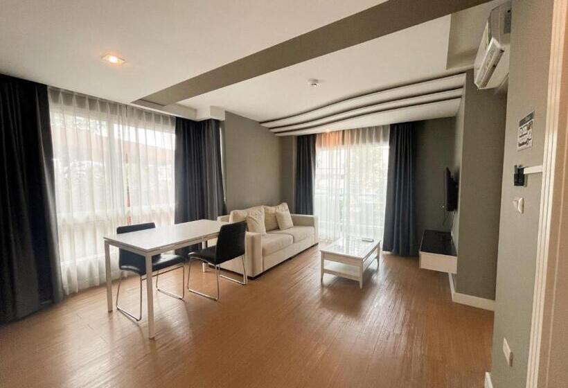 풀장 전망 스위트, Wisdom Hotel & Residence