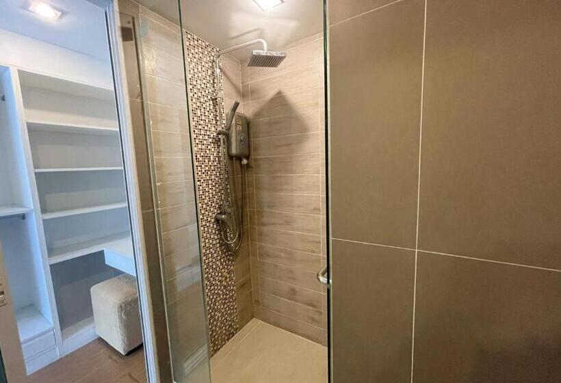 풀장 전망 스위트, Wisdom Hotel & Residence