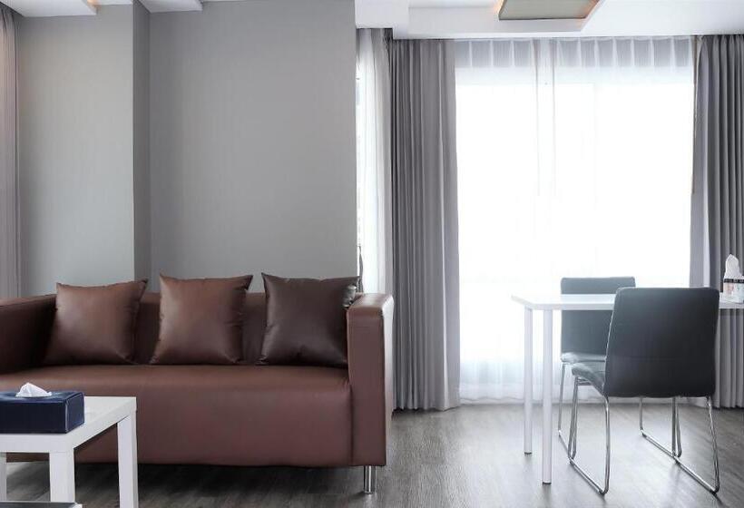 프리미엄 스위트 풀장 전망, Wisdom Hotel & Residence