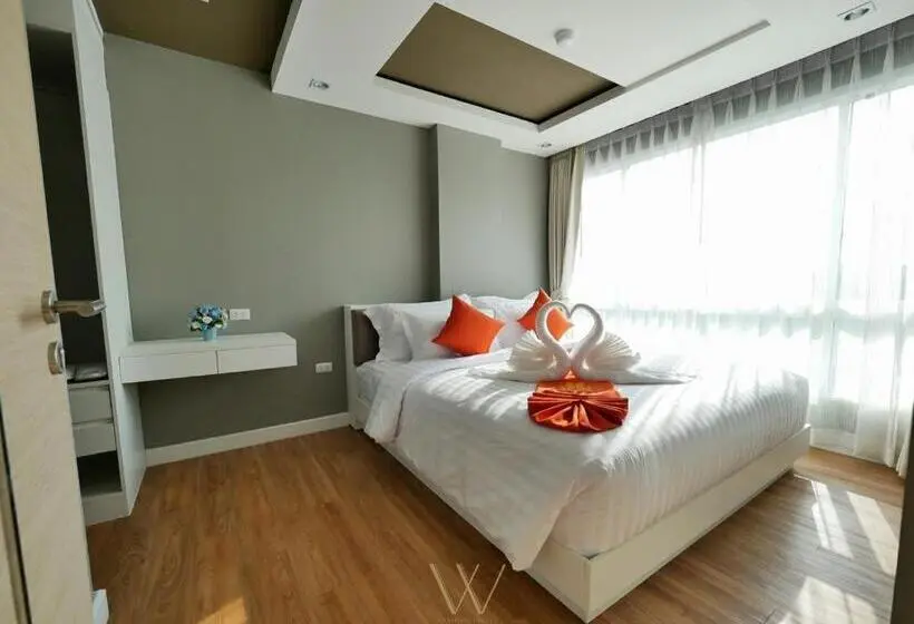 سوئیت پریمیوم با چشم‌انداز استخر, Wisdom Hotel & Residence