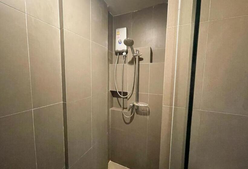 디럭스 룸, Wisdom Hotel & Residence