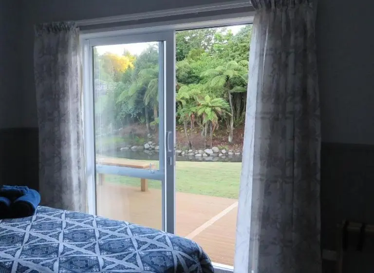 キングサイドベッドのスタンダードワンルーム, Brecon Pond Bed & Breakfast
