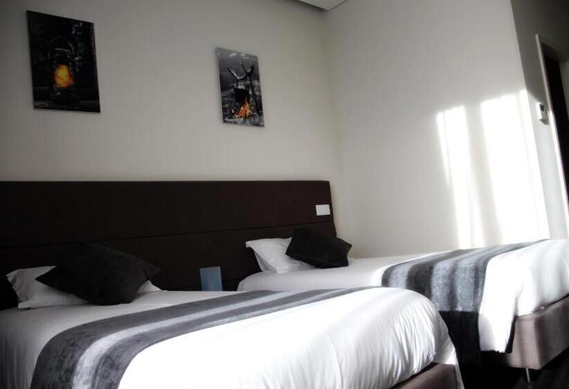 غرفة قياسية, Basto Vila