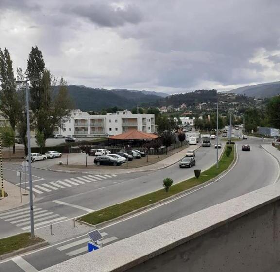 شقة غرفة واحدة, Basto Vila