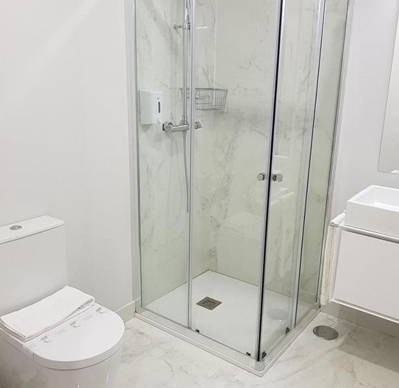 شقة غرفة واحدة, Basto Vila