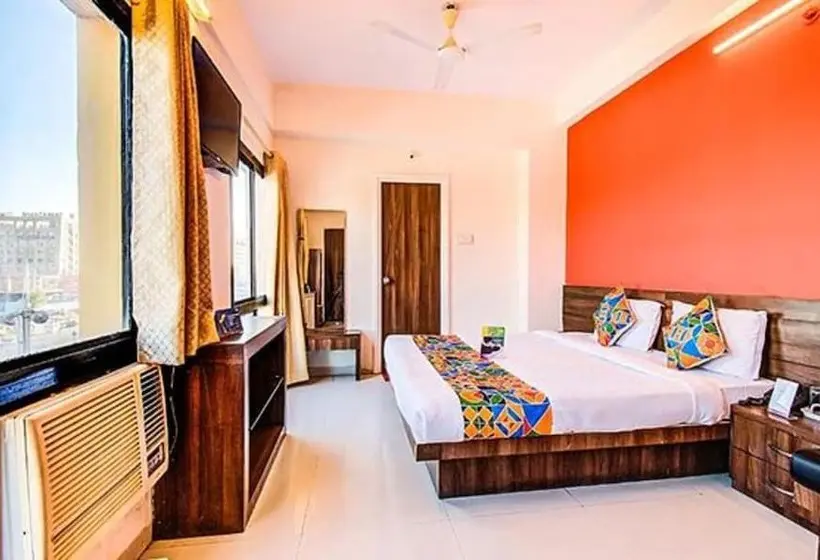 Chambre Deluxe, Fab Kumar