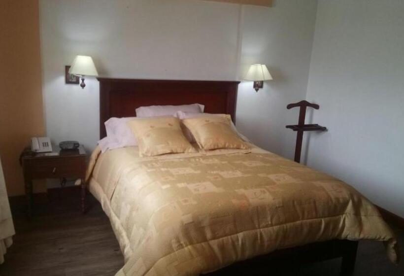 Habitació Estàndard, Hangas Mayo