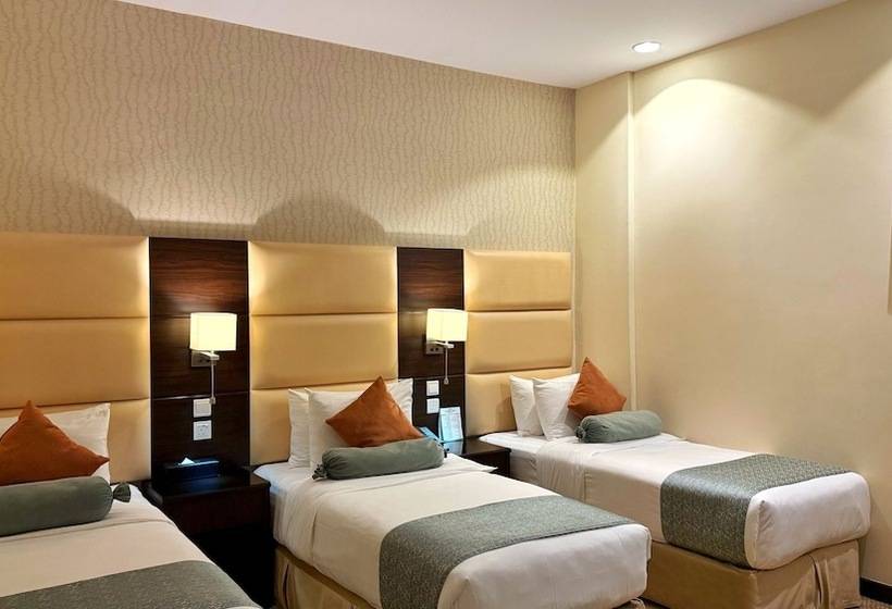 패밀리 스위트, Holiday Villa Hail