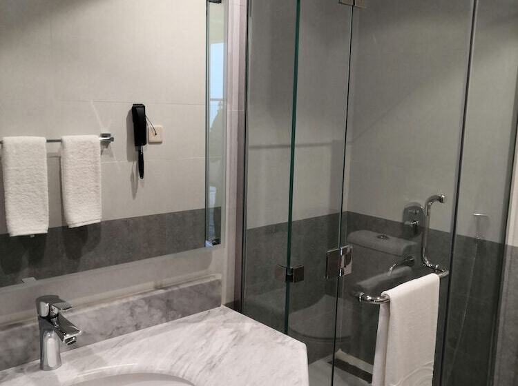 디럭스 룸, Holiday Villa Hail