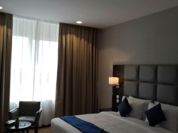 디럭스 룸, Holiday Villa Hail