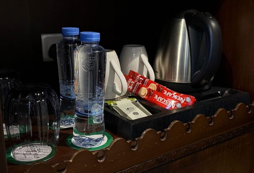 이그제큐티브 스위트, Holiday Villa Hail