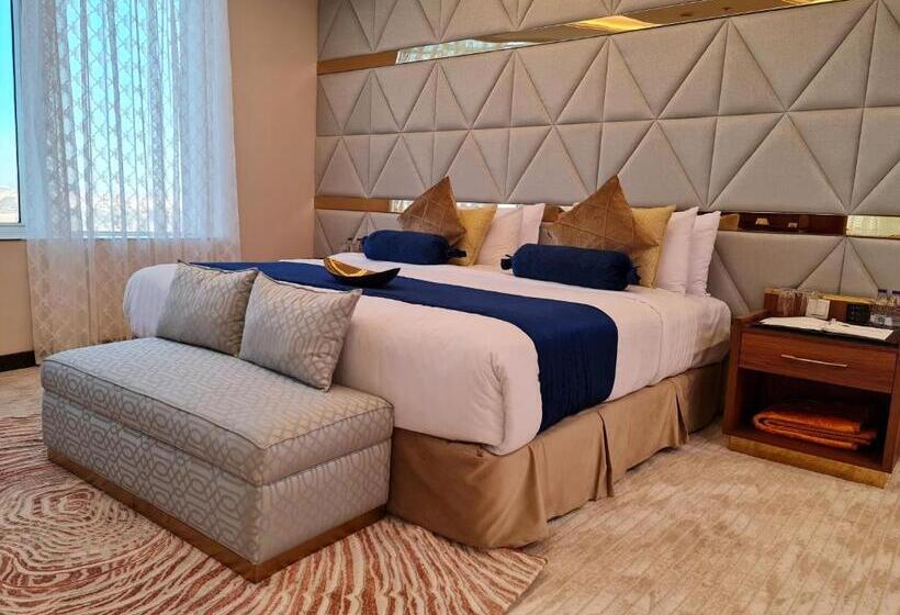 프레지덴셜 스위트, Holiday Villa Hail