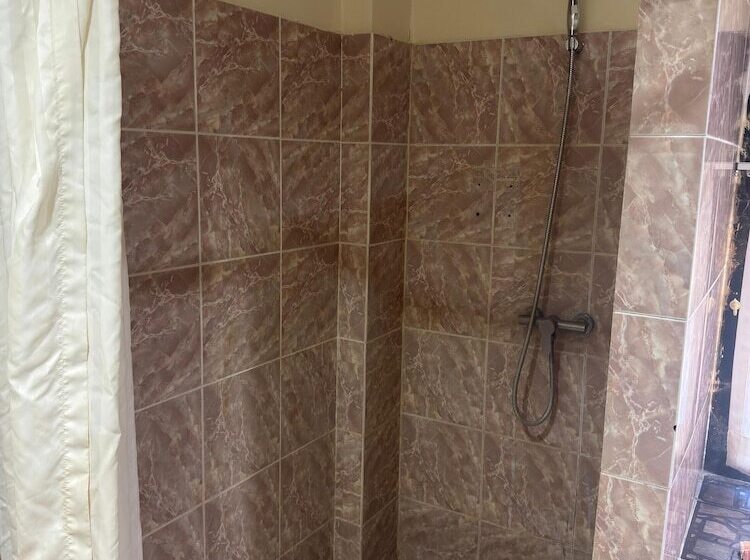 디럭스 트리플 룸, Kata Palace Phuket