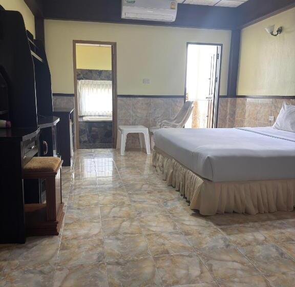 스탠다드 룸, Kata Palace Phuket