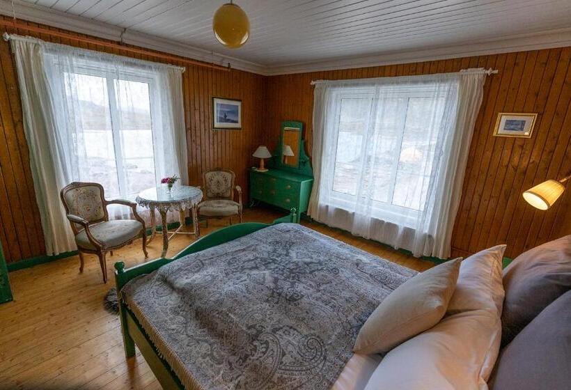 Номер Стандарт Вид на Озеро, Bygdin Høyfjellshotell