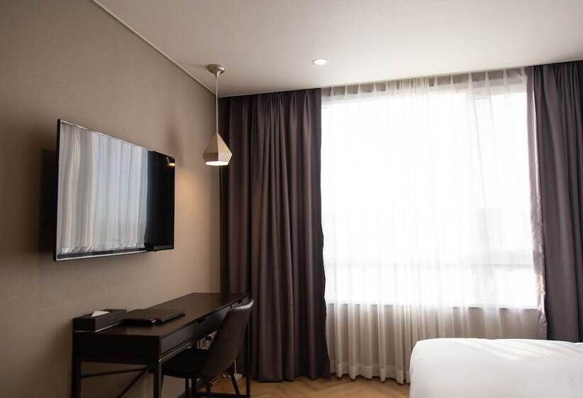 エコノミールーム, Daoom