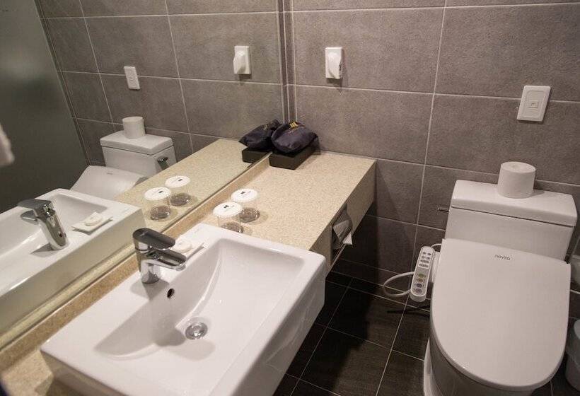 エコノミールーム, Daoom