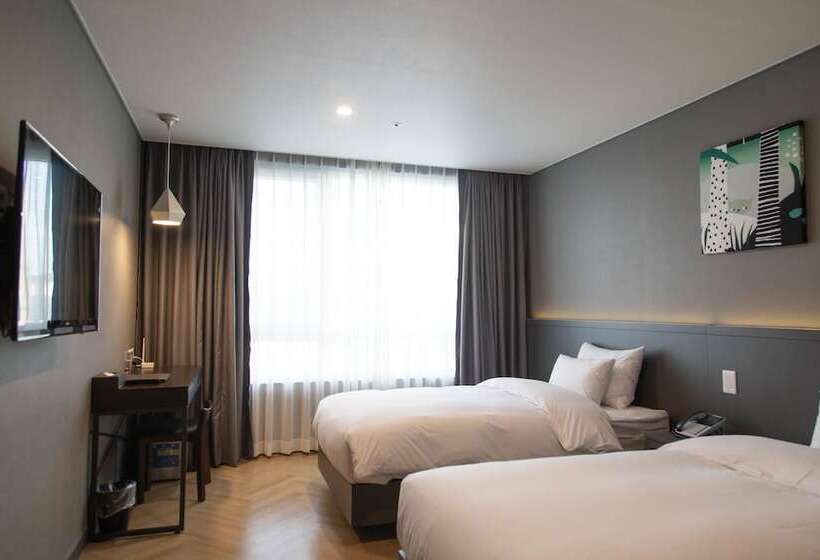 エコノミールーム, Daoom