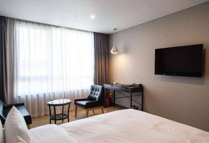 スーペリアールーム, Daoom