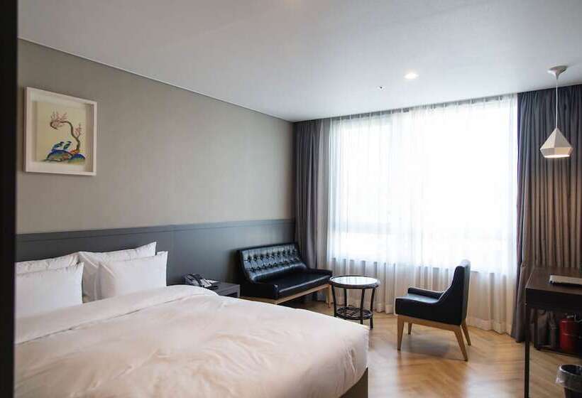 スーペリアールーム, Daoom