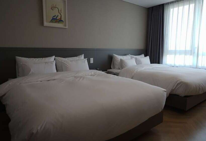 スーペリアールーム, Daoom