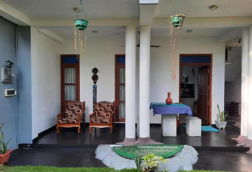 اتاق لوکس با تخت بزرگ, Sun & Moon Good View Villa