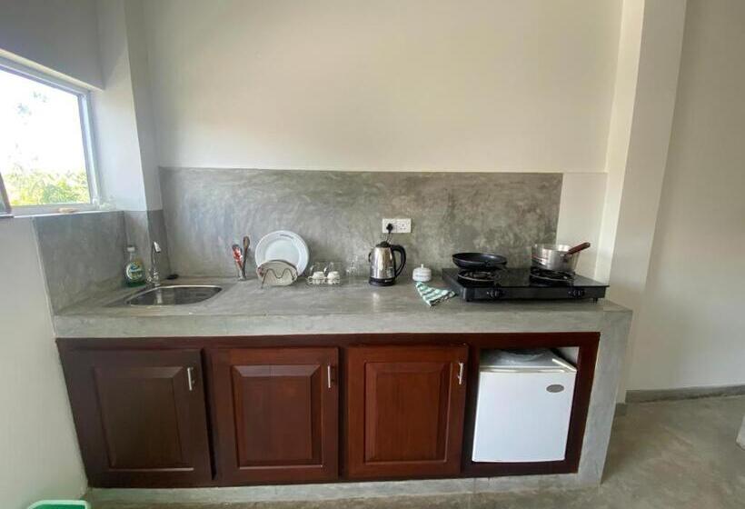 اتاق اکونومی, Sun & Moon Good View Villa
